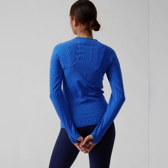 Athleta Momentum Seamless Top Body-skimming stretch and zero-slip hem grippers - Picture 1 of 9
